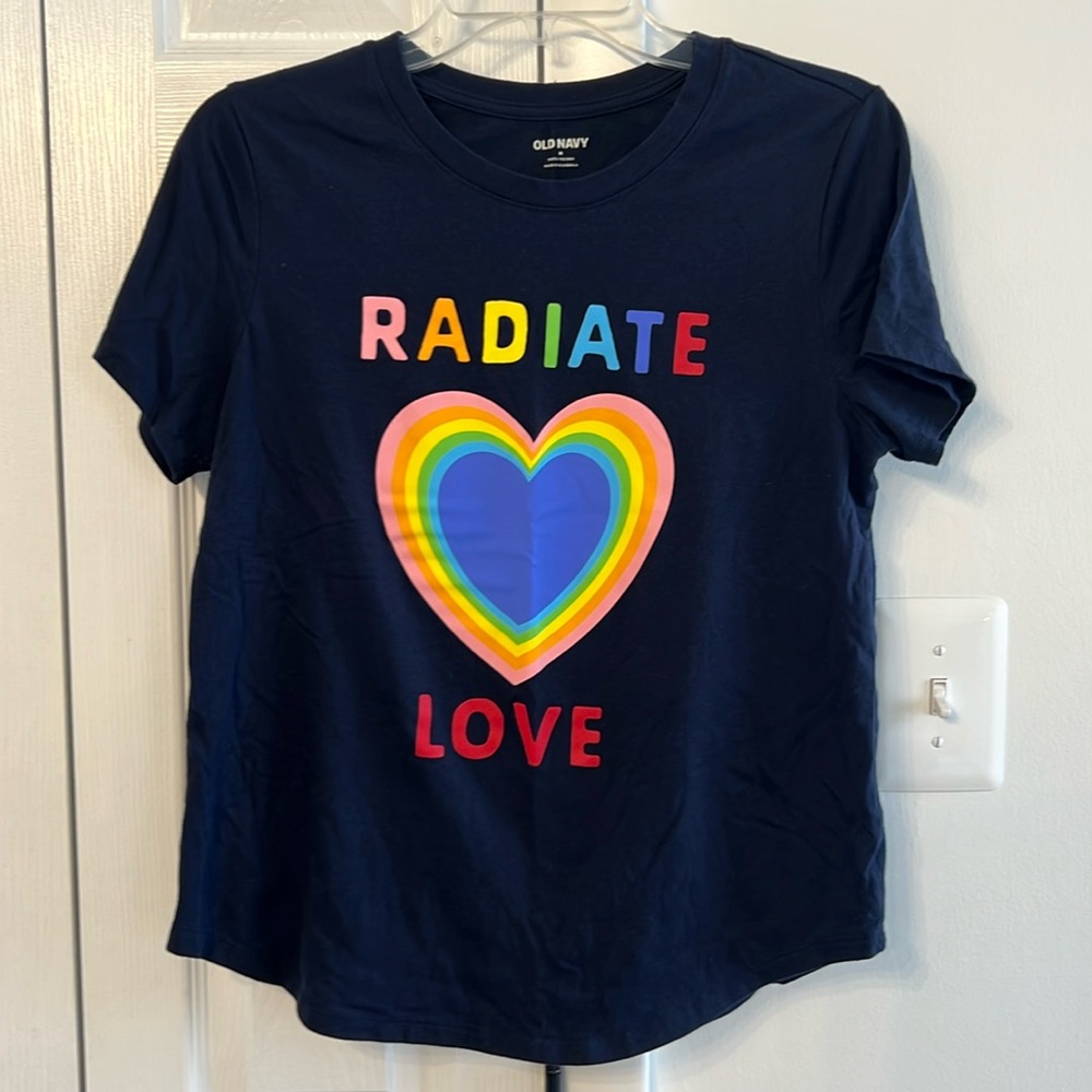 Radiate LOVE Old Navy T-shirt